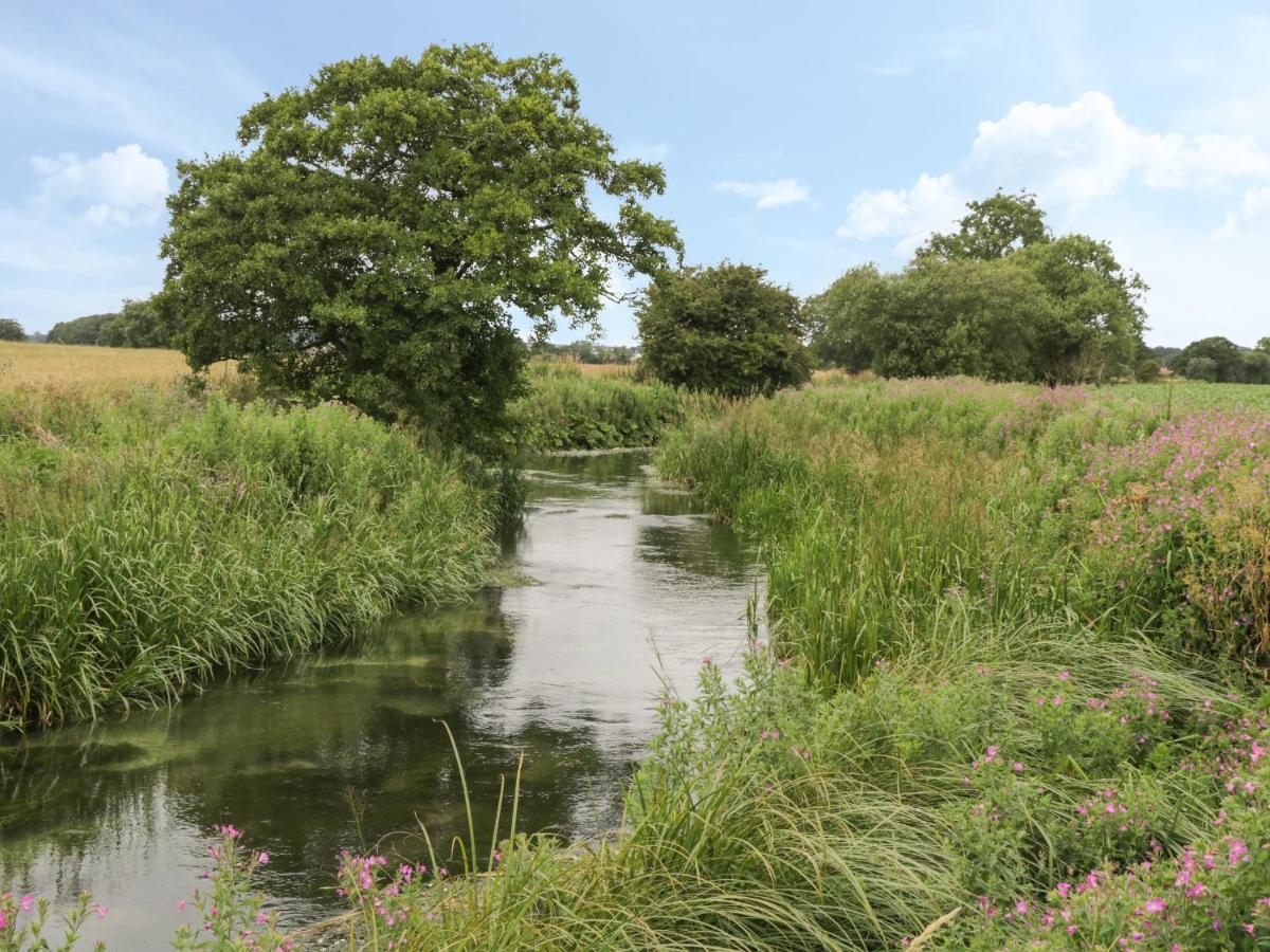 Plough Cottage Driffield Екстериор снимка